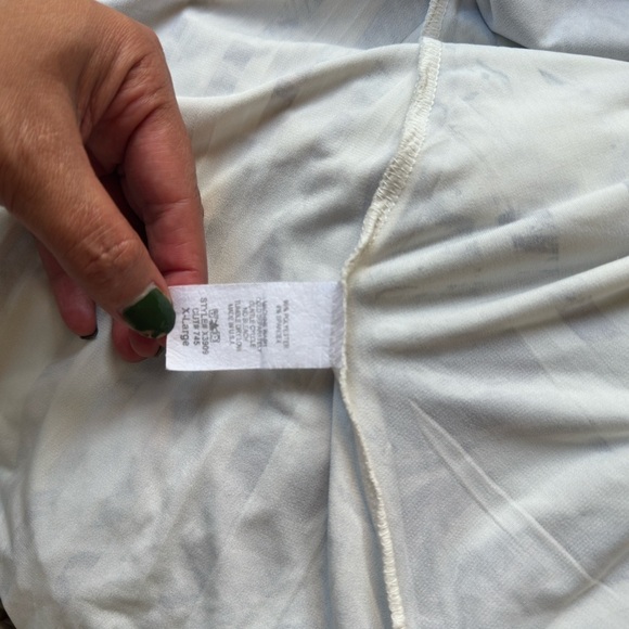 Love Abstract Floral Tunic in Black and White - Picture 4 of 4